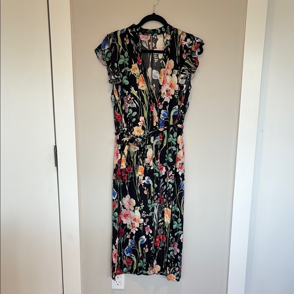 Zara Black Midi Floral Dress with Elegant Design XS - Picture 1 of 4